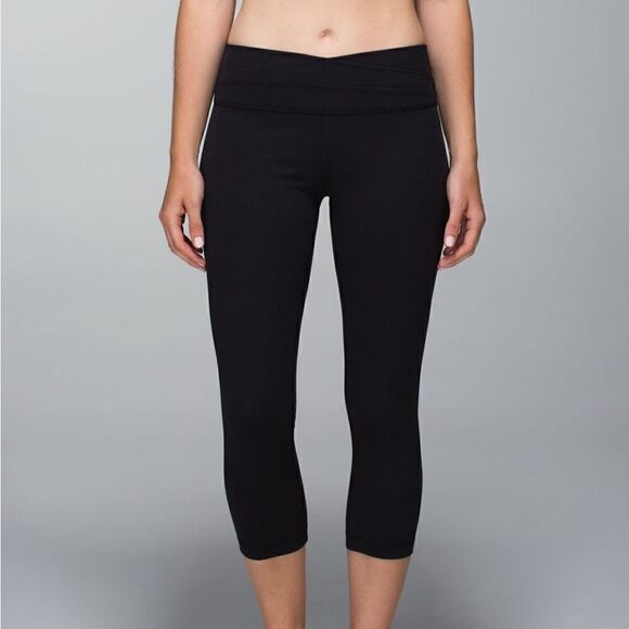 Lululemon Astro Wunder Under Crop 
 Black Size 6 - Picture 1 of 11